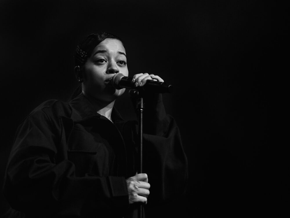 10-Ella-Mai-VEGA-21-01-2018-Photo-Martin-Kleisberg-1000x750 Concert 