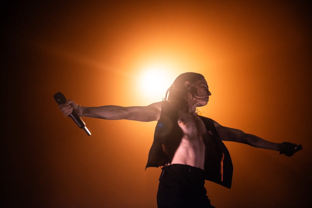 20-Christine-and-the-Queens-FR-Vega-16-09-2023-Photo-Martin-Kleisberg_-1000x667 Concert 